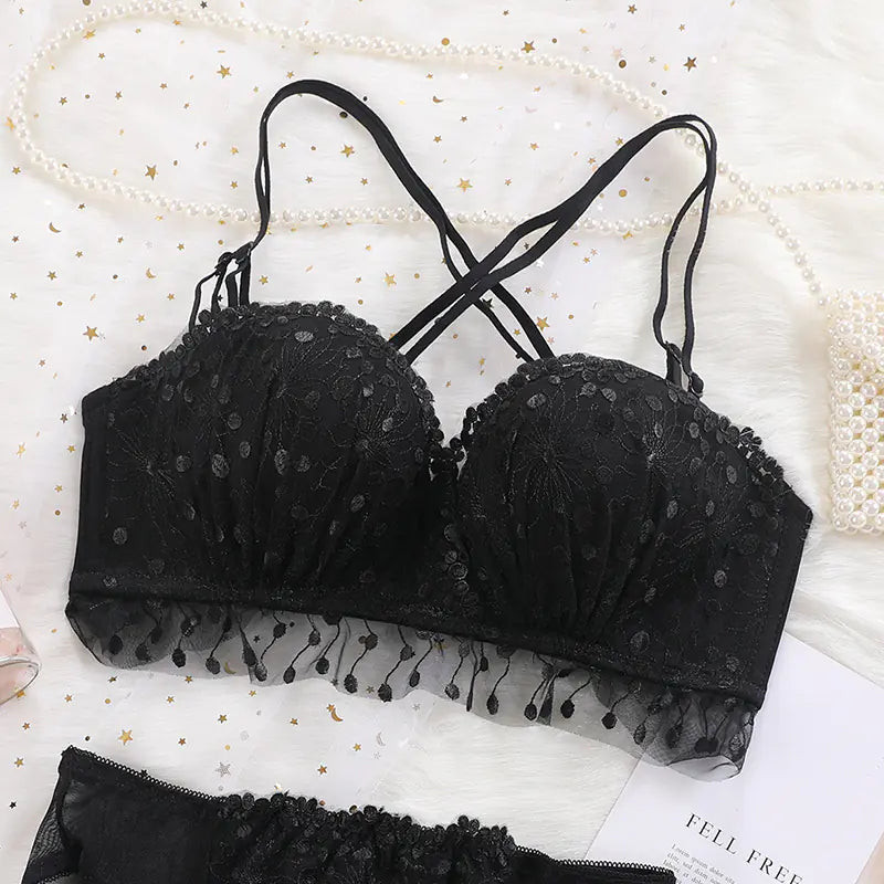 Lace Floral Plunge Bra for Comfort and Support - Lingerie