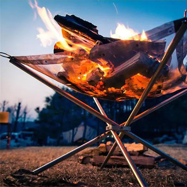 Outdoor Fire Pit and BBQ Grill - 888