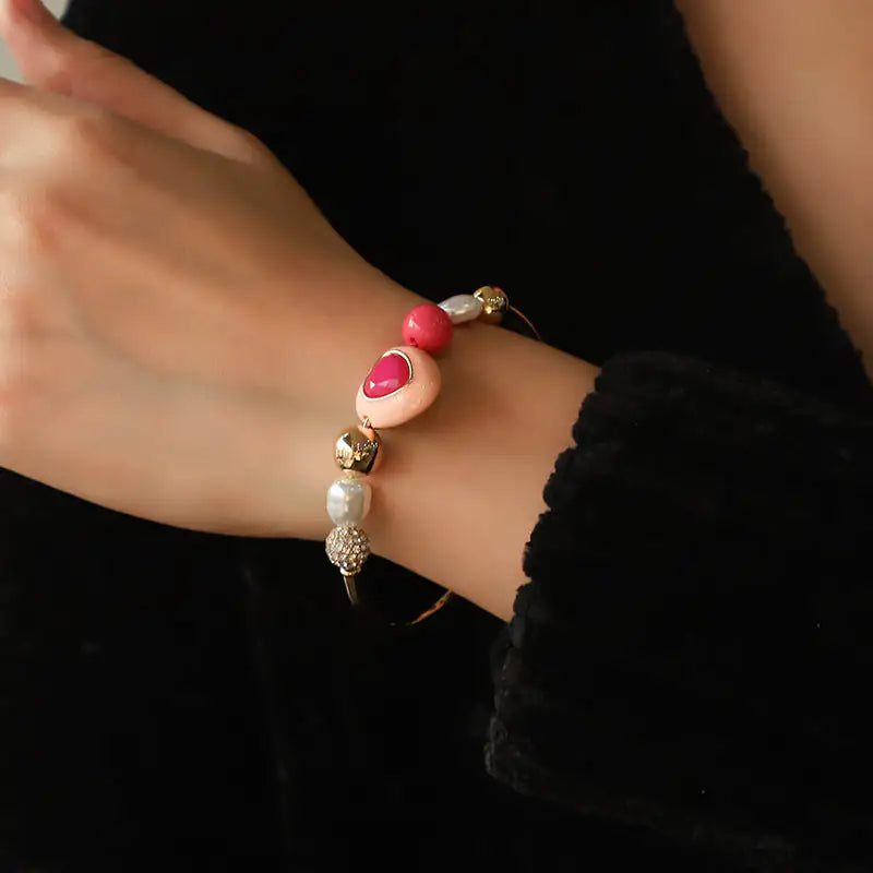 Fashion Original Design Heart Peach Pearl Combination Bracelet Suit