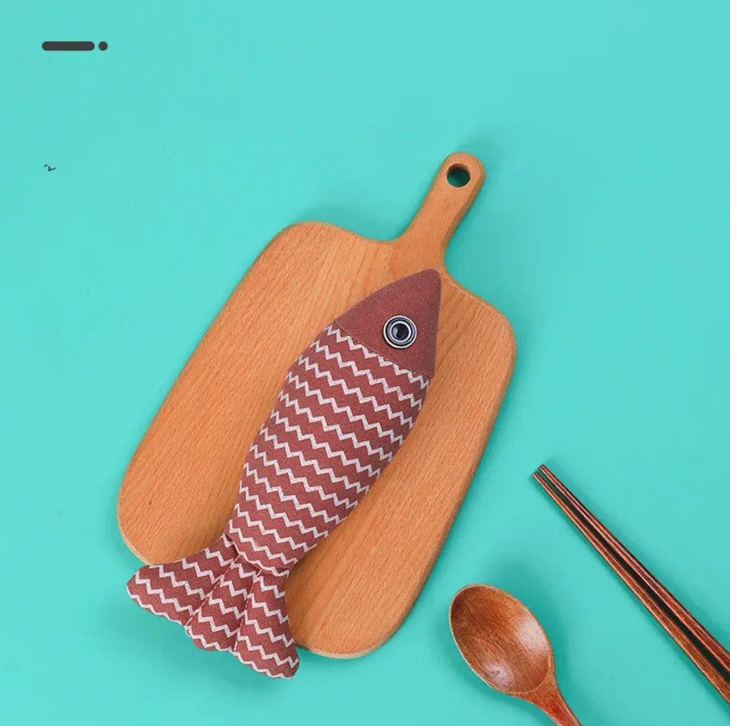 Linen Fish Cat Toy - 888