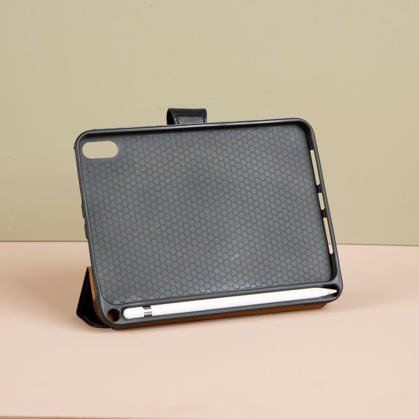 Handcrafted Leather Case for iPad Mini(1,2,3,4,5) Black | PATERSON