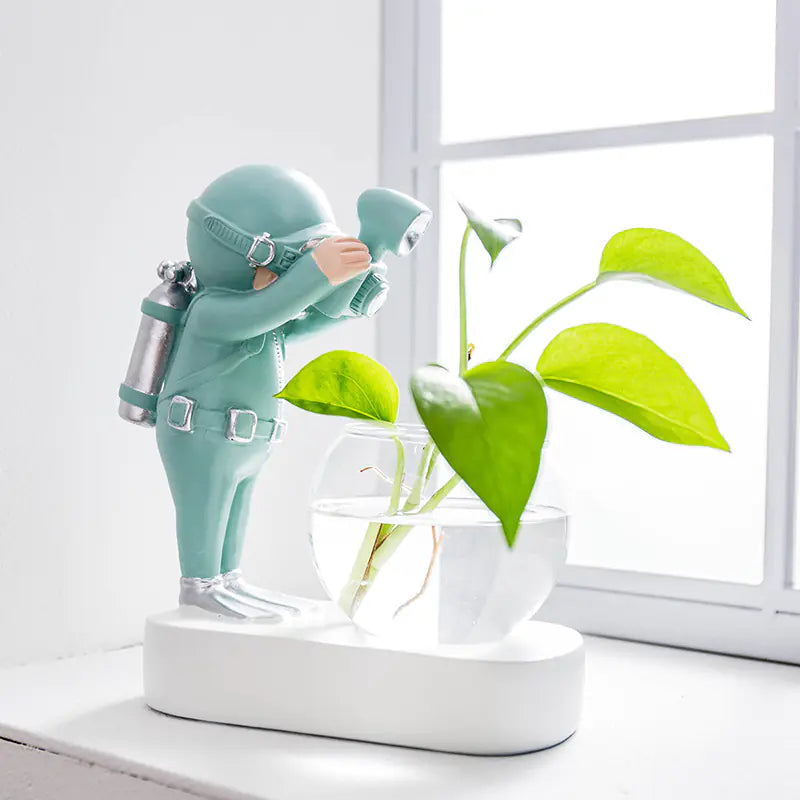 Creative Astronaut Hydroponic Glass Vase Decor