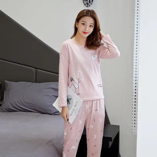 Women's Long-Sleeved Pajama Set in Cute Design - 888