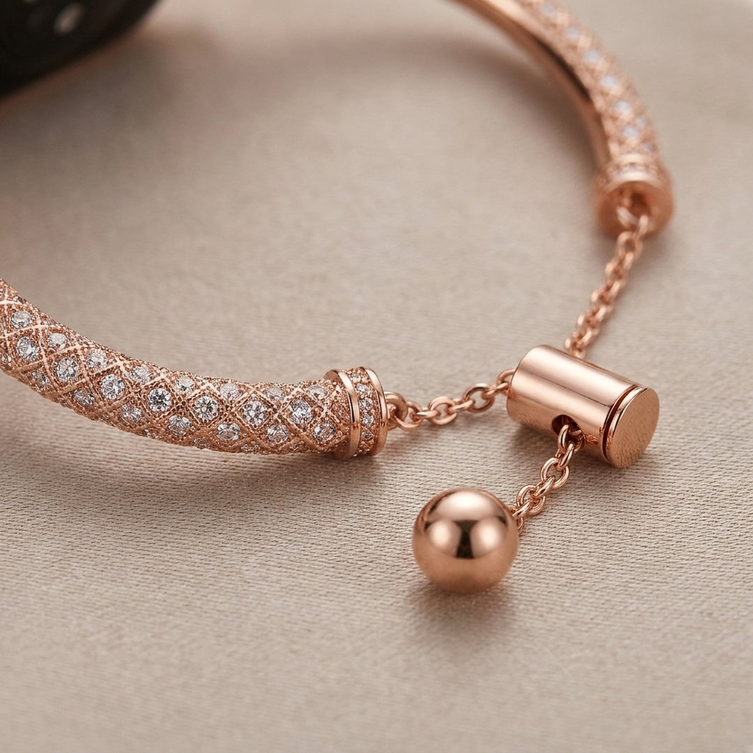 Nero Cuff
