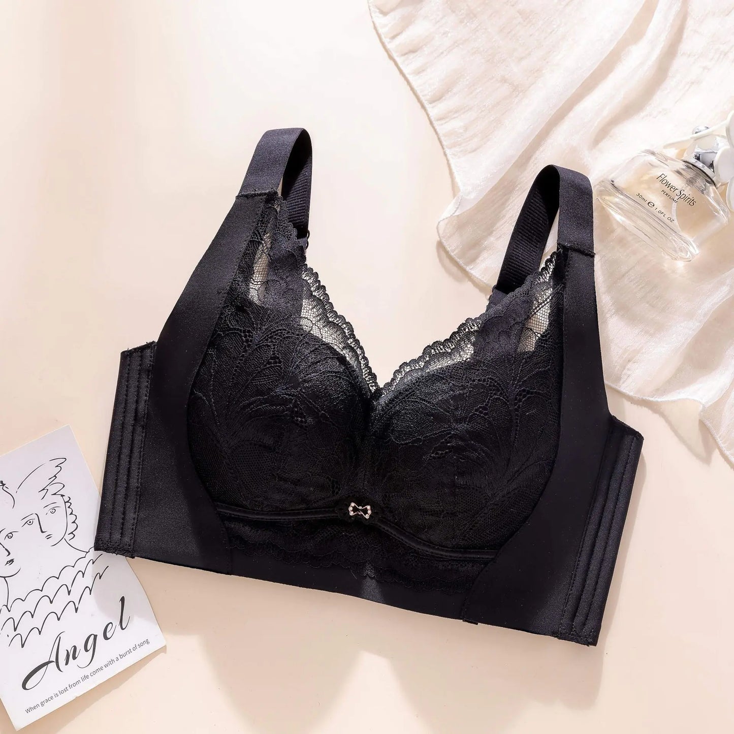 Lace Wireless Supportive Bra for Curvy Women - Lingerie