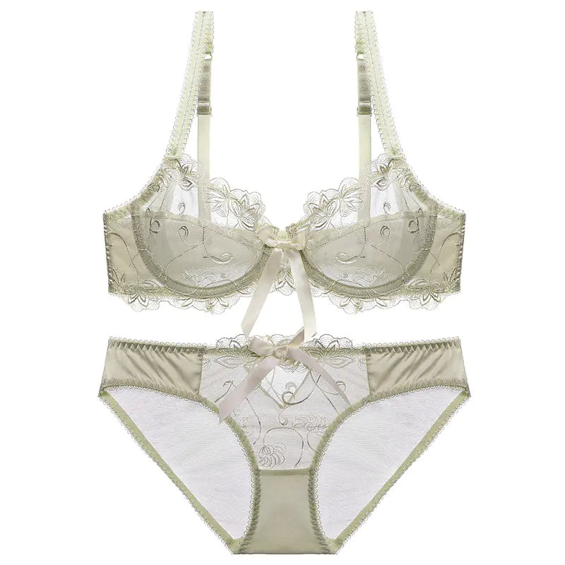 Ultra-Thin Plus Size Lace Bra and Underwear Set - Lingerie