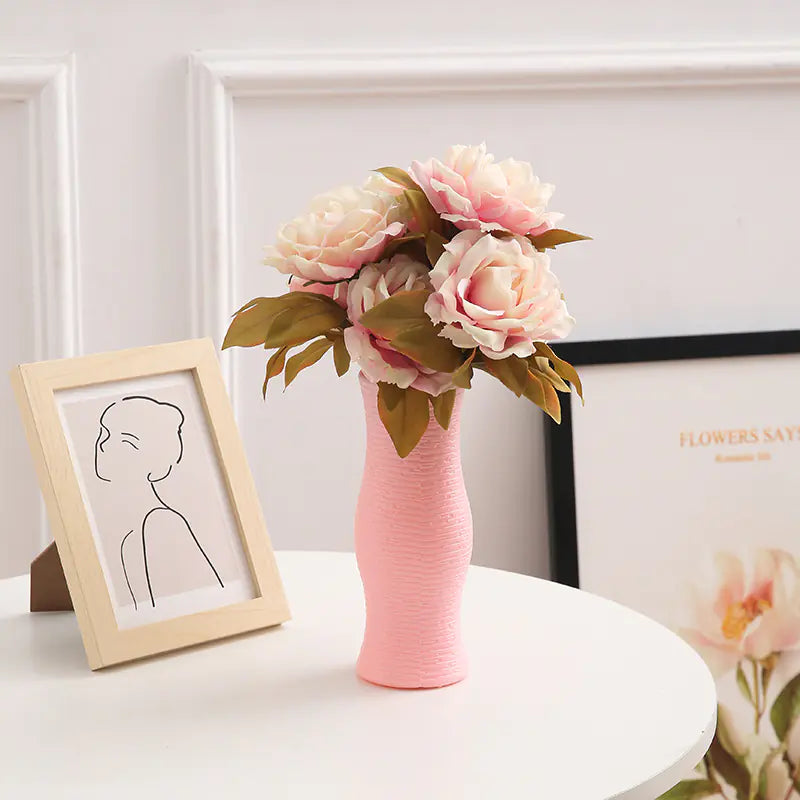 Nordic Style Plastic Vase for Home Decor and Flowers