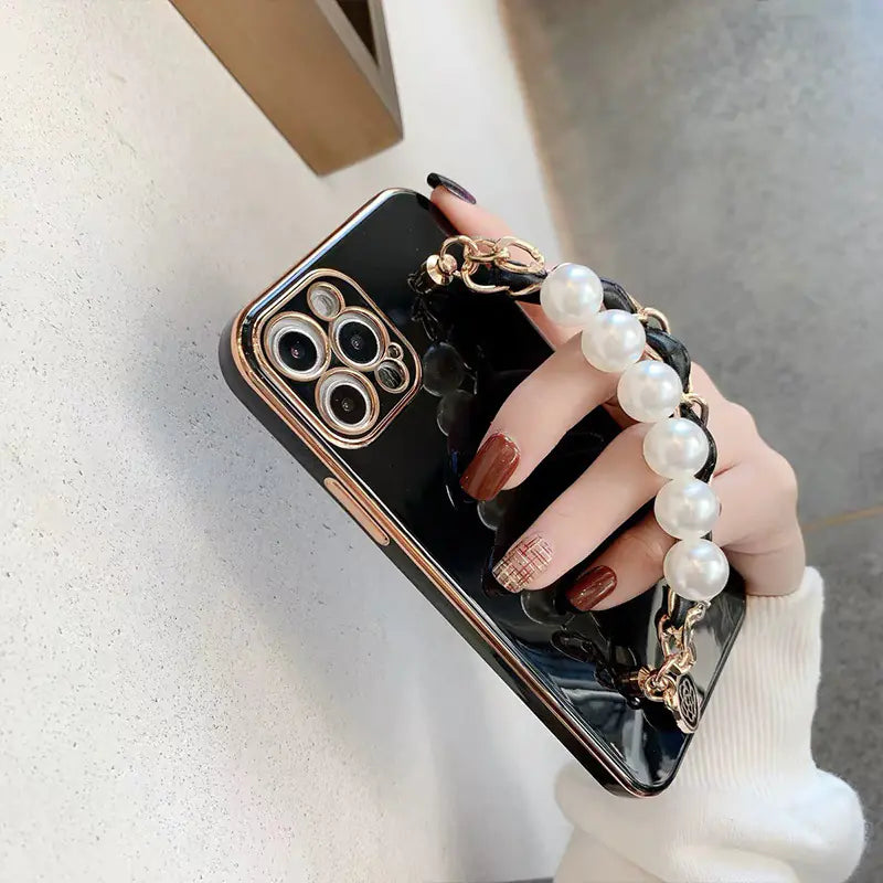 Mobile Phone Case with Plated Fine Hole Pearl Bracelet