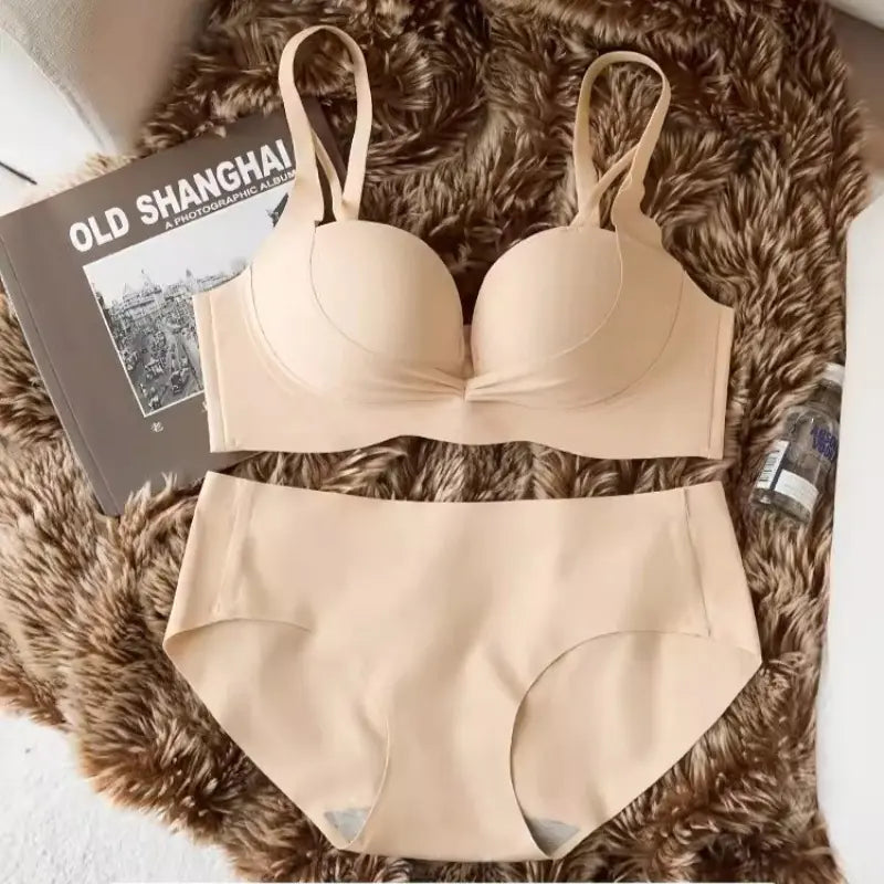 Seamless Women's Comfort Bra Set for Small Busts - Lingerie
