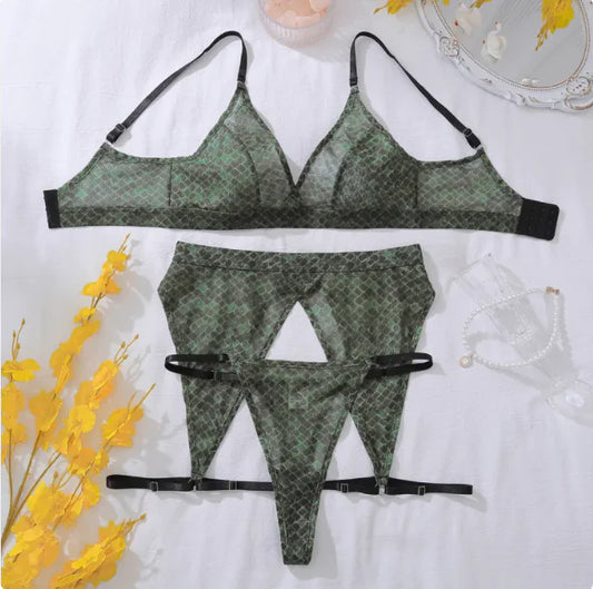 Hollow Out See-through Backless Color Contrast 3-Piece Lingerie Set