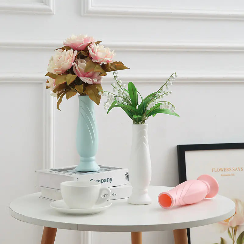 Nordic Style Plastic Vase for Home Decor and Flowers