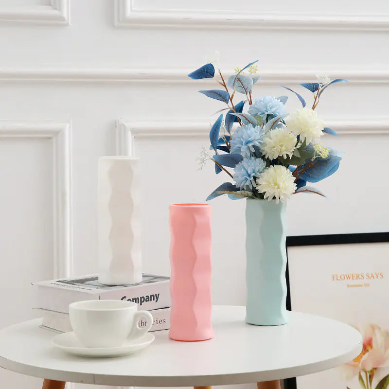Nordic Style Plastic Vase for Home Decor and Flowers