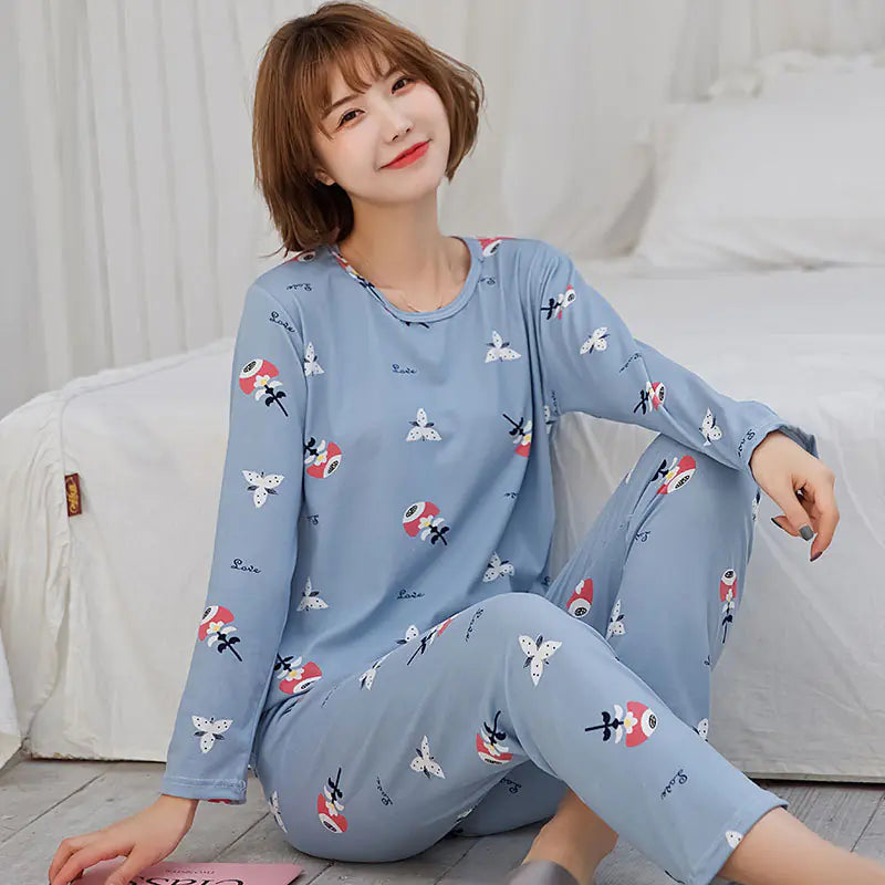 Women's Long-Sleeved Pajama Set in Cute Design - 888