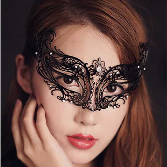 Lace Hollow Eye Mask for Parties and Nightclubs - Lingerie